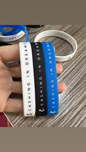 Load image into Gallery viewer, Reminder wrist band
